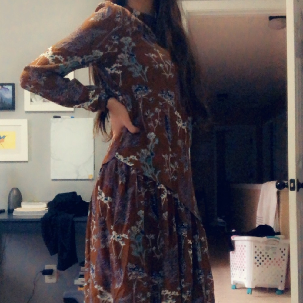 Long sleeve midi dress